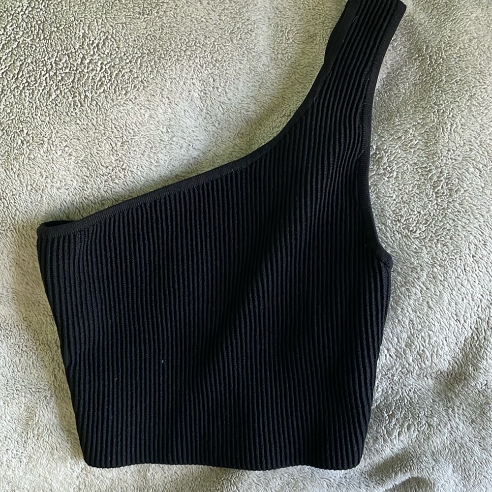 Aritzia Babaton Sculpt Knit One-Shoulder Cropped Tank